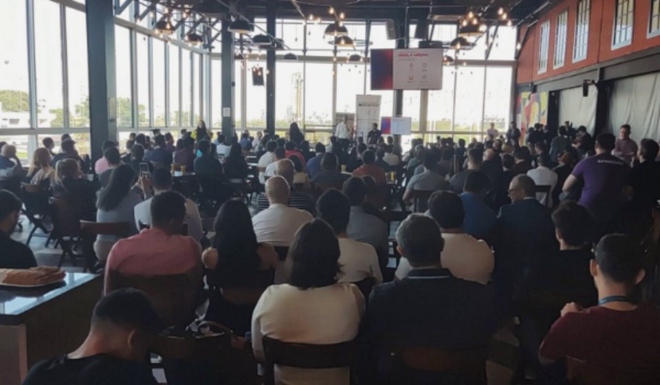 Encontros presenciais promovem conexões enriquecedoras